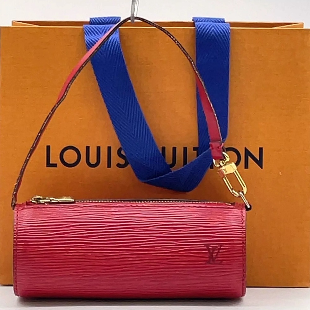 Authentic Louis Vuitton Epi Red Soufflo Pouch W/Bag - Picture 1 of 16